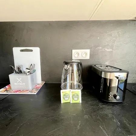 Proche Mer, Avec Terrasse Et Parking Daire