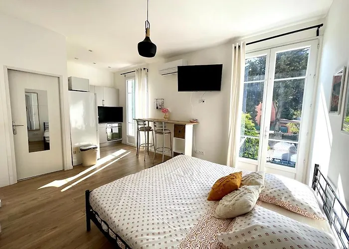 Апартаменты Proche Mer, Avec Terrasse Et Parking *